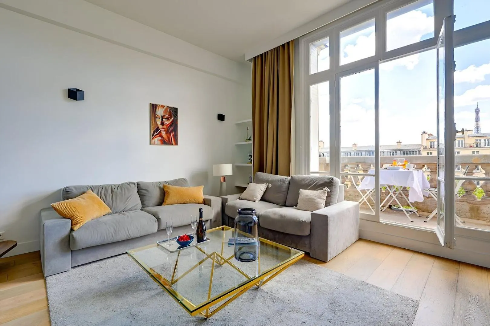 Bluestay 245 -Duplex Sur Les Champs-Elysees+Balcon Parijs