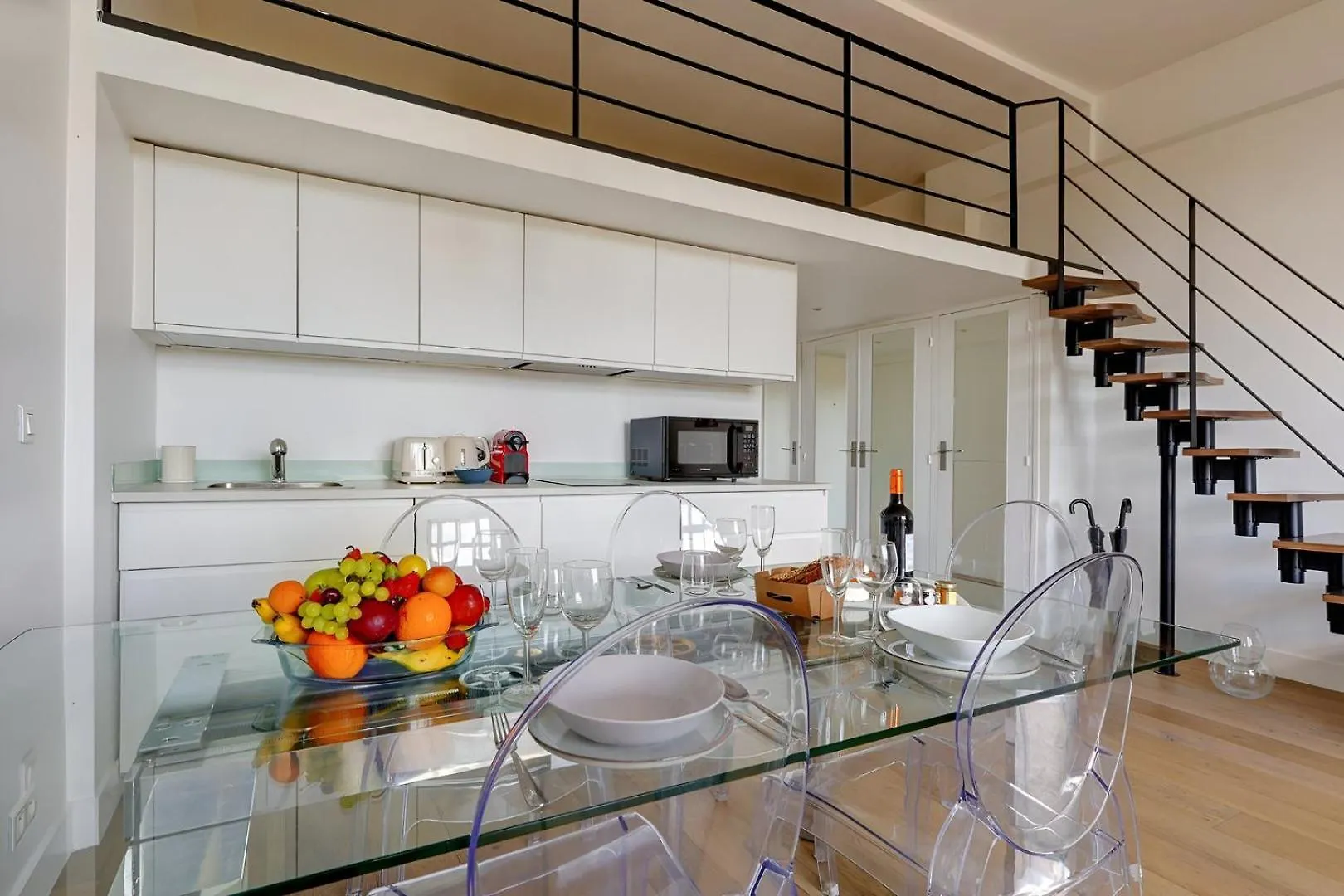 Appartement Bluestay 245 -Duplex Sur Les Champs-Elysees+Balcon Parijs Frankrijk